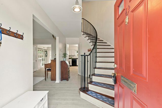 2811 Chateau Circle S, 36, Upper Arlington, OH 43221