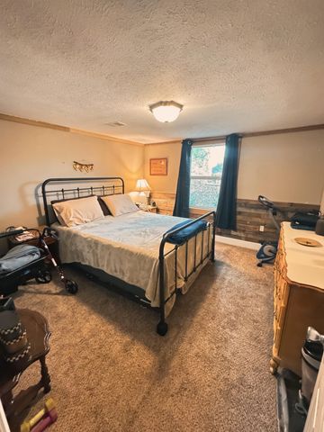 112 Foxwood Drive, Burnside, KY 42519