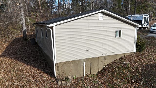 112 Foxwood Drive, Burnside, KY 42519