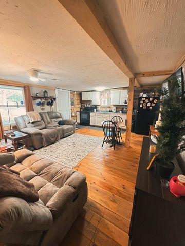 112 Foxwood Drive, Burnside, KY 42519