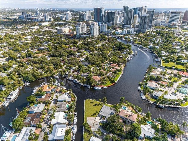 522 SW 9th Terrace, Fort Lauderdale, FL 33312
