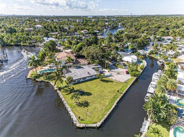 522 SW 9th Terrace, Fort Lauderdale, FL 33312