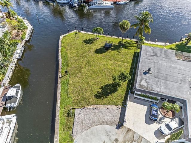 522 SW 9th Terrace, Fort Lauderdale, FL 33312