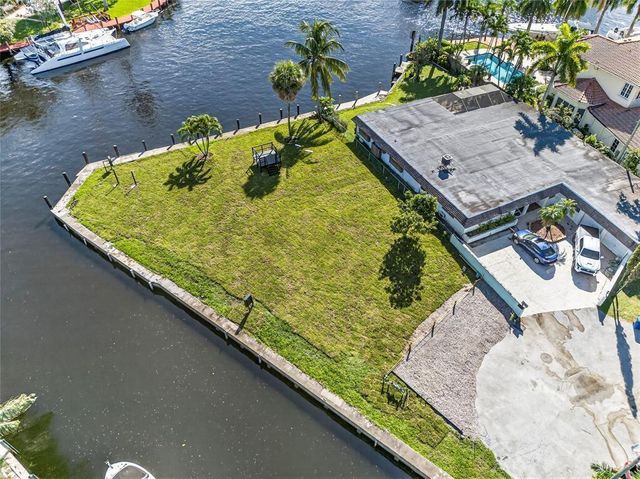 522 SW 9th Terrace, Fort Lauderdale, FL 33312