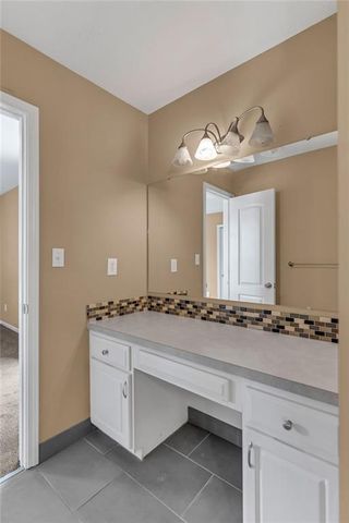 912 Chalk Hill Court, Lawrence, KS 66049