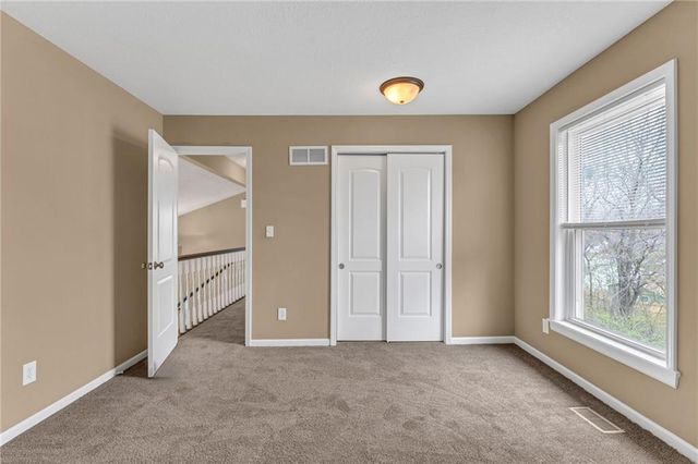 912 Chalk Hill Court, Lawrence, KS 66049