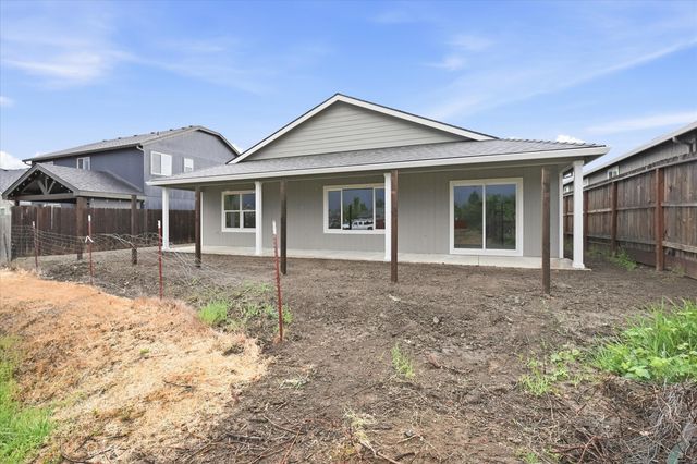 1834 Ingram Lane, Medford, OR 97501