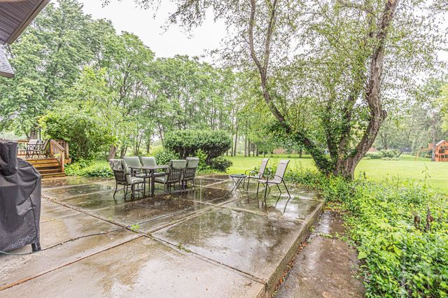 2330 Coach Road, Long Grove, IL 60047