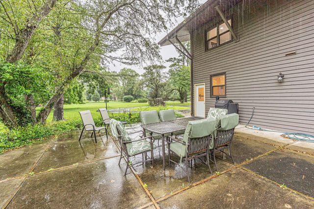 2330 Coach Road, Long Grove, IL 60047