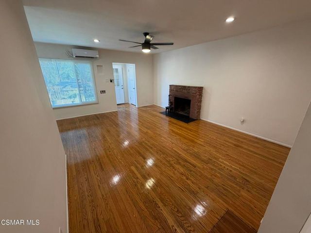 6555 Hazeltine Avenue, Van Nuys, CA 91401