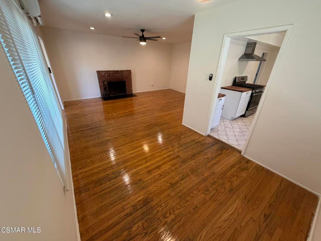 6555 Hazeltine Avenue, Van Nuys, CA 91401