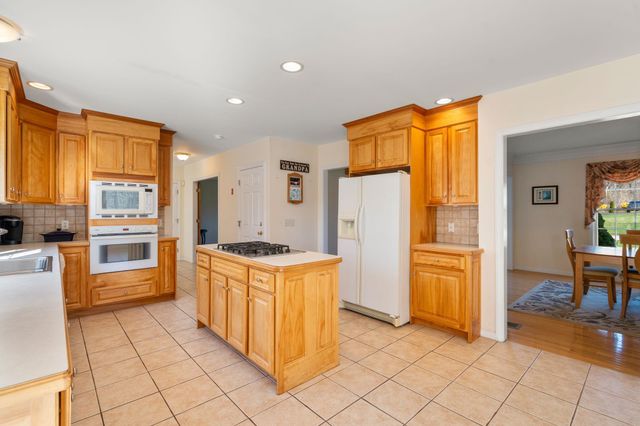 1 Silver Brook Street, Salem, NH 03079