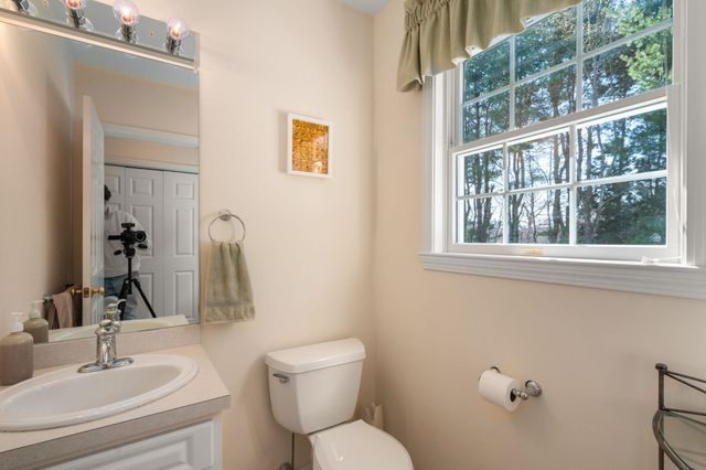 1 Silver Brook Street, Salem, NH 03079
