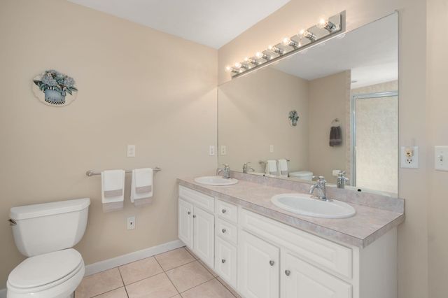 1 Silver Brook Street, Salem, NH 03079