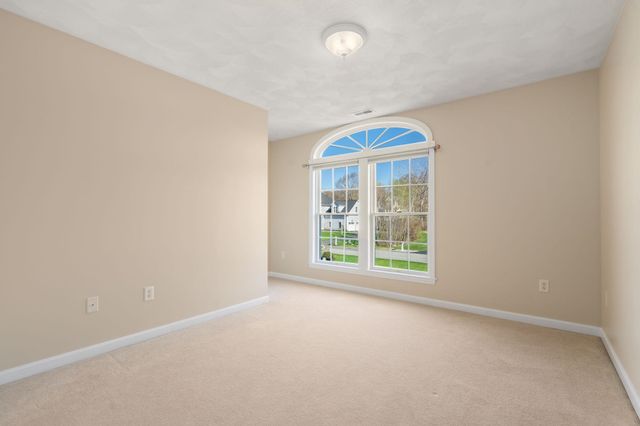 1 Silver Brook Street, Salem, NH 03079