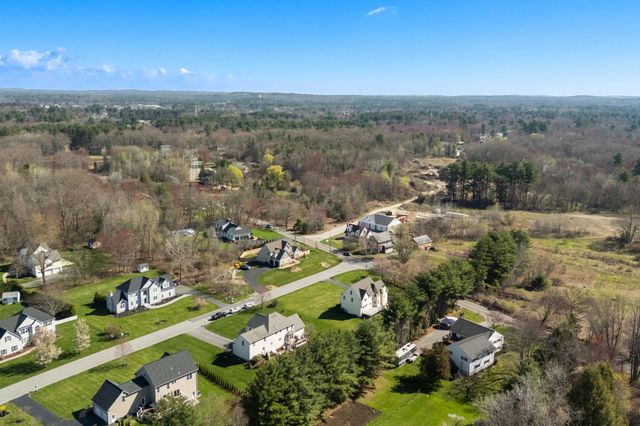 1 Silver Brook Street, Salem, NH 03079
