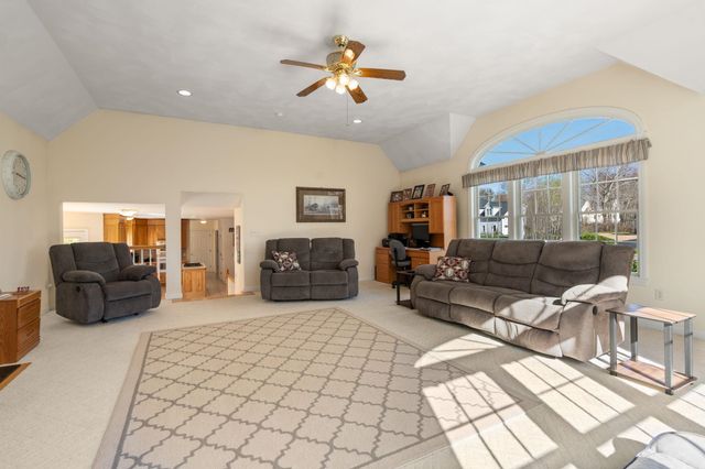 1 Silver Brook Street, Salem, NH 03079