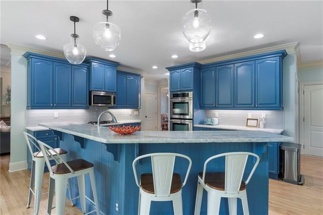 940 Checkered Way NW, Kennesaw, GA 30152