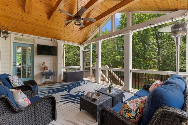 940 Checkered Way NW, Kennesaw, GA 30152