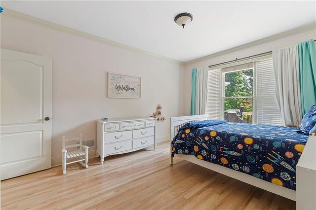 940 Checkered Way NW, Kennesaw, GA 30152