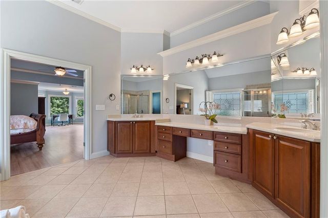 940 Checkered Way NW, Kennesaw, GA 30152