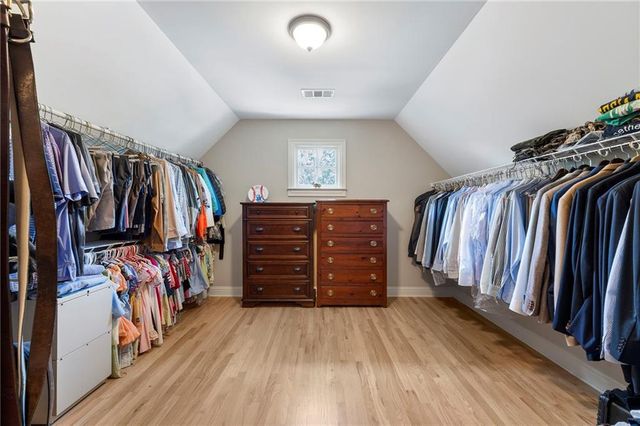 940 Checkered Way NW, Kennesaw, GA 30152