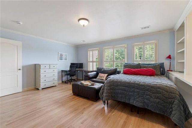 940 Checkered Way NW, Kennesaw, GA 30152
