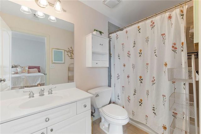 940 Checkered Way NW, Kennesaw, GA 30152