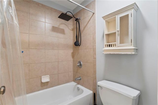 940 Checkered Way NW, Kennesaw, GA 30152