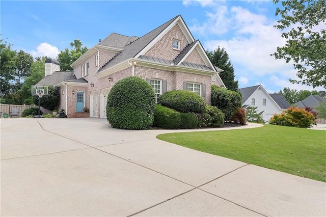 940 Checkered Way NW, Kennesaw, GA 30152