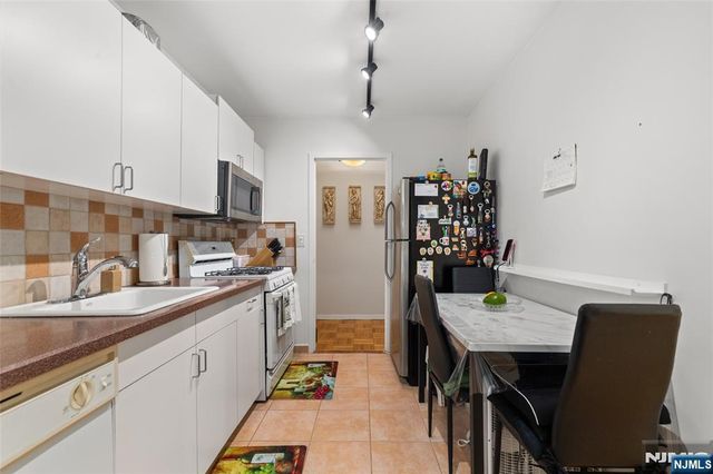 280 Prospect 9H, Hackensack, NJ 07601