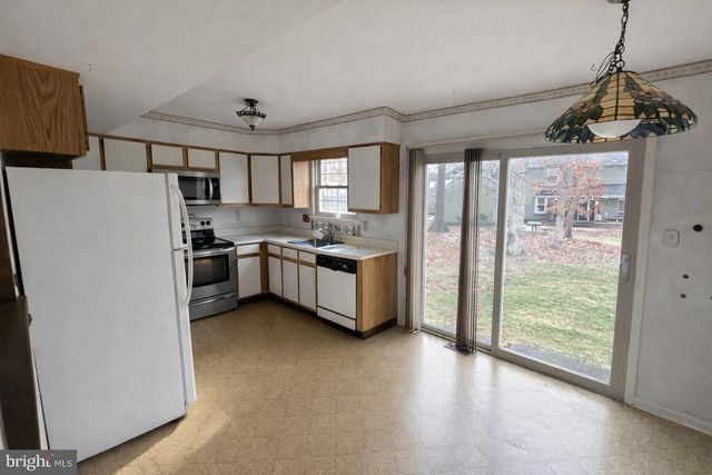 59 WOODSTREAM DR, Atco, NJ 08004