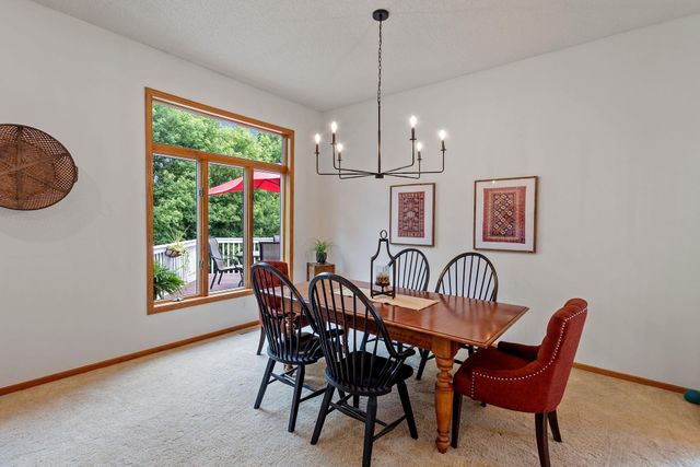 3947 Bailey Ridge Draw, Woodbury, MN 55125