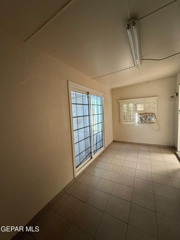 761 MARTHA GALE Drive, El Paso, TX 79912