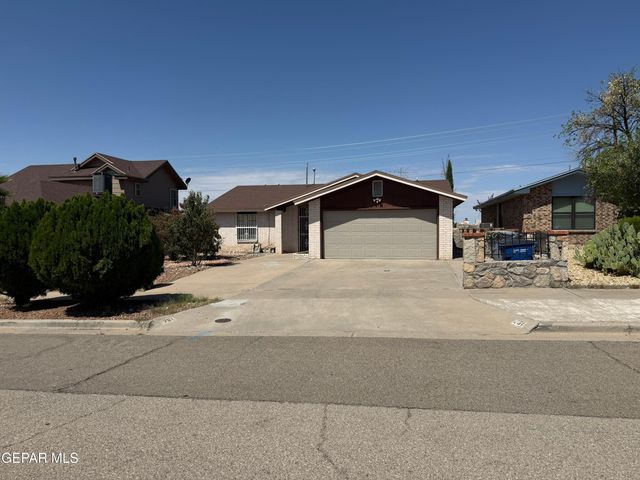 761 MARTHA GALE Drive, El Paso, TX 79912