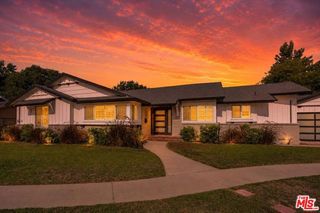 9449 Forbes Avenue, Los Angeles, CA 91343
