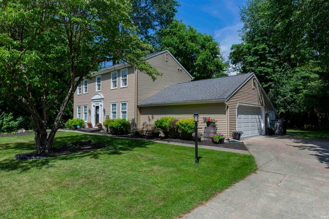 50922 Briarwood Court, Granger, IN 46530