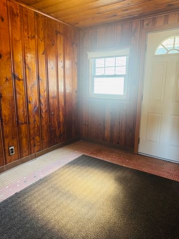 47 Redden Rd, Springfield, MA 01119