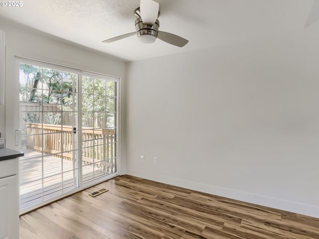 9411 Sw SILETZ Dr, Tualatin, OR 97062