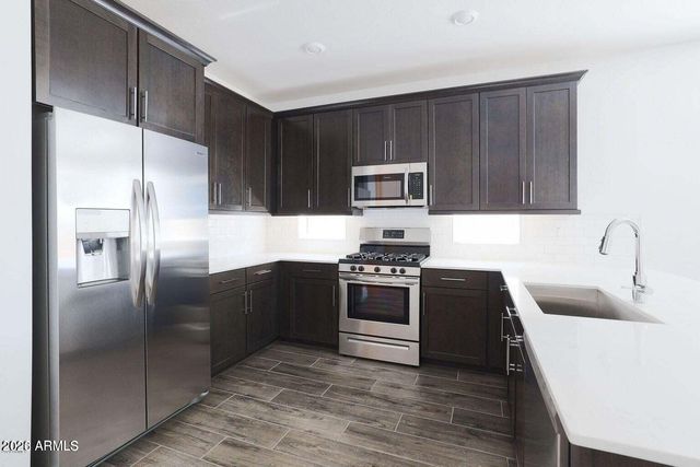 16514 W CHARLOTTE Drive, Surprise, AZ 85387