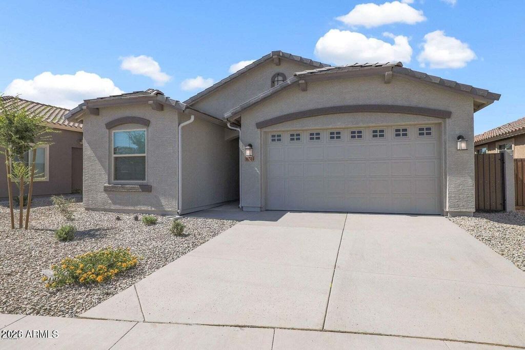16514 W CHARLOTTE Drive, Surprise, AZ 85387