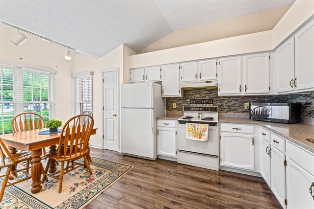 10816 Oyster Bay Court, Indianapolis, IN 46236
