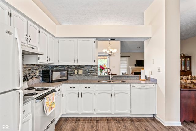 10816 Oyster Bay Court, Indianapolis, IN 46236