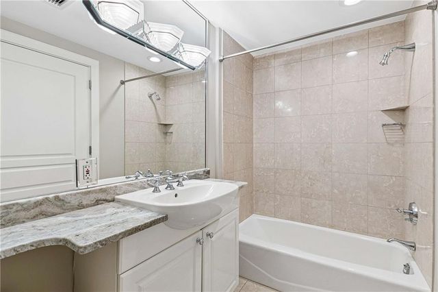 700 Park Regency Place NE 707, Atlanta, GA 30326