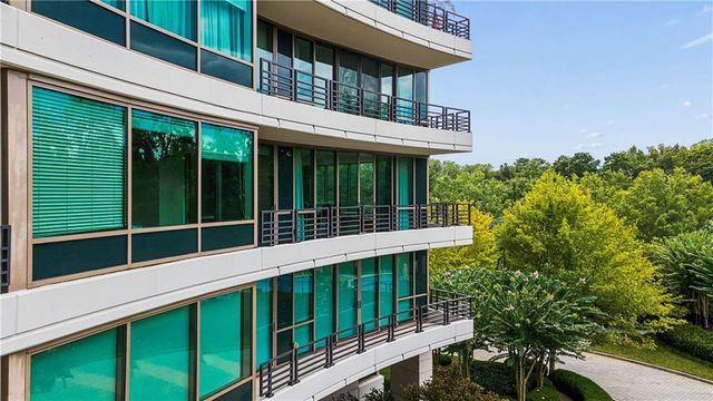 700 Park Regency Place NE 707, Atlanta, GA 30326