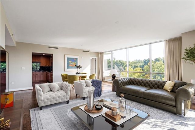 700 Park Regency Place NE 707, Atlanta, GA 30326