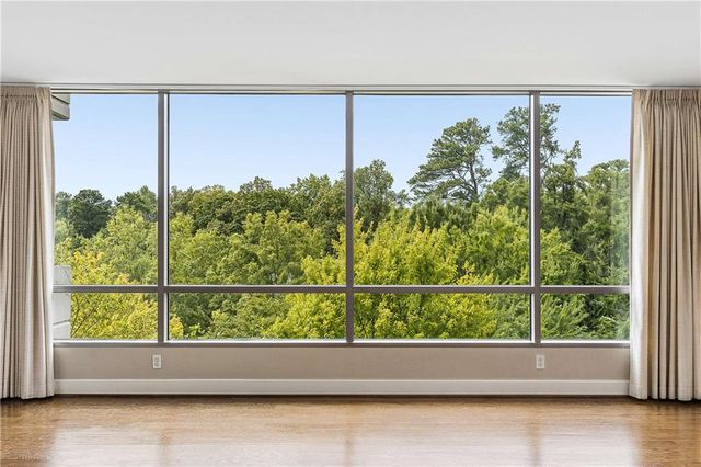 700 Park Regency Place NE 707, Atlanta, GA 30326