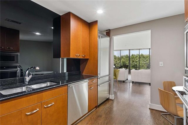 700 Park Regency Place NE 707, Atlanta, GA 30326