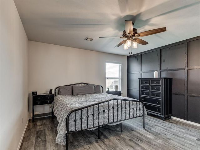 1905 W Autumn Way, Mustang, OK 73064