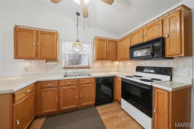 4908 Paradise Meadows Drive, Imperial, MO 63052